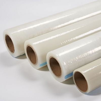 قیمت خوب فیلم محافظ PE مقاوم در برابر اشعه ماوراء بنفش بدون باقی مانده با چسب پایه لاستیکی برای بسته بندی صنعتی آنلاین